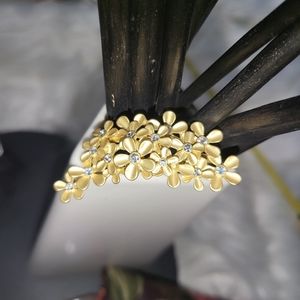 Gold plated flowers bouquet & crystal bicycle ring